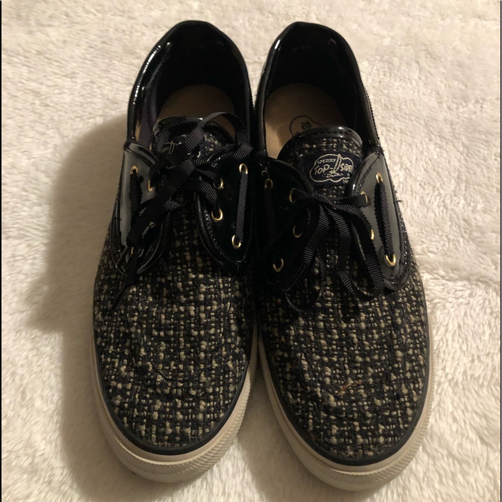 Size 8.5 women’s Sperry